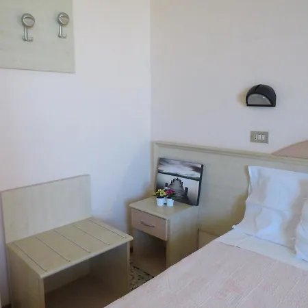 Szálloda Hotel Primula B&B Cesenatico Cesenatico